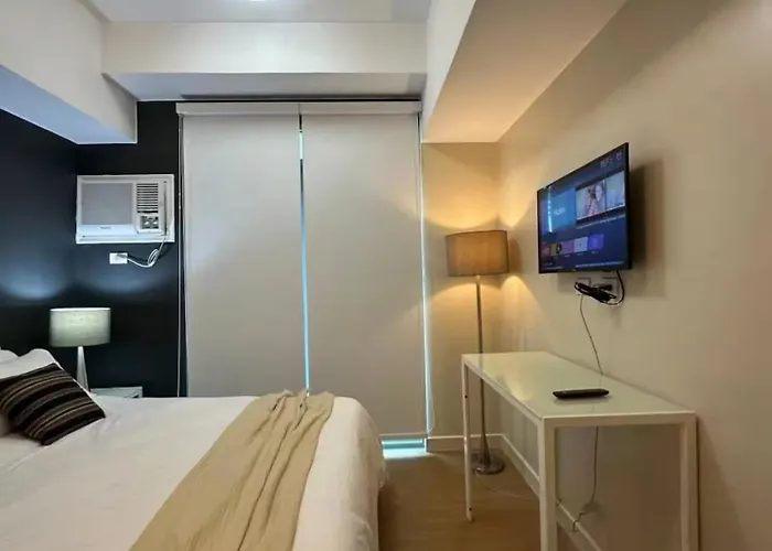 Aparthotel Chill Staycation Unit In Salcedo Makati With Balcony *