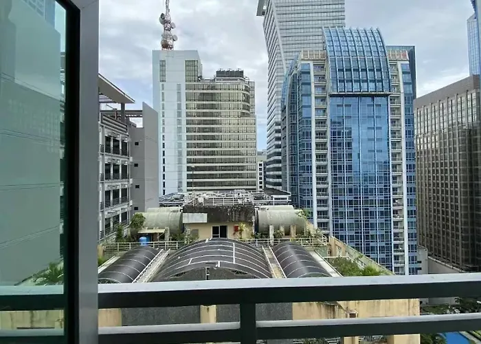 Aparthotel Chill Staycation Unit In Salcedo Makati With Balcony